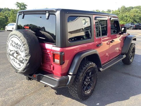 Used 2024 Jeep Wrangler Unlimited Sport AWD/4WD image 7