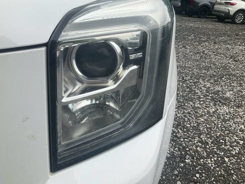 Used 2019 GMC Yukon SLT w/ HD Trailering Package RWD image 9