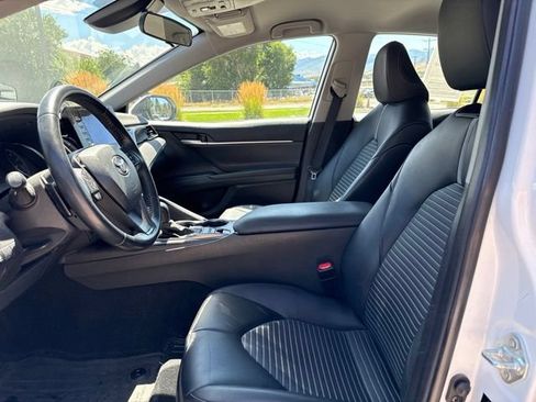 Used 2023 Toyota Camry SE FWD image 16