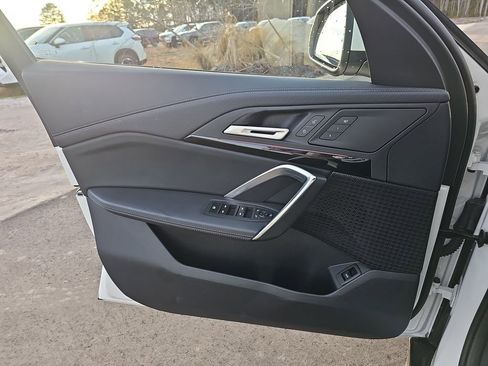 Used 2025 BMW X2 xDrive28i image 32