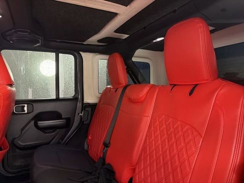 Used 2021 Jeep Wrangler Unlimited Rubicon image 13