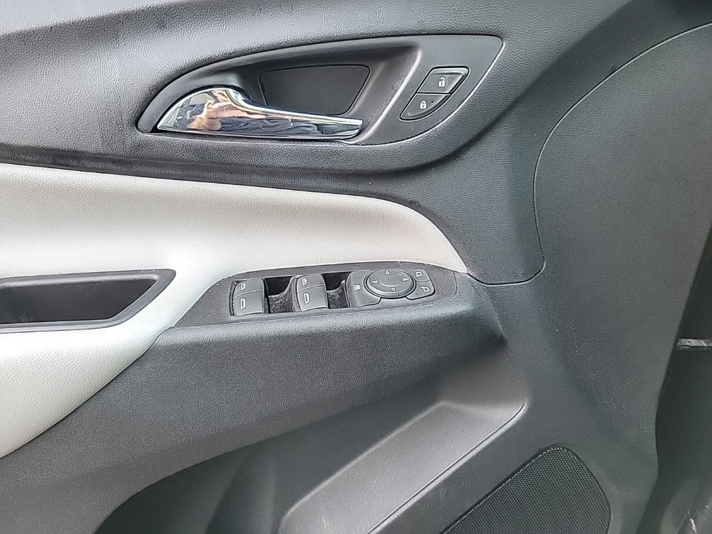 Used 2018 Chevrolet Equinox LS FWD image 11