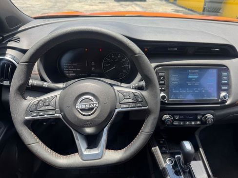Used 2024 Nissan Kicks SR w/ SR Premium Package FWD image 20