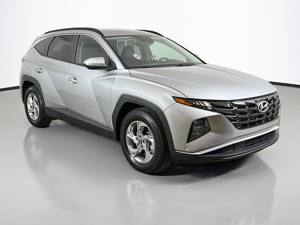 Used 2024 Hyundai Tucson SEL FWD image 2