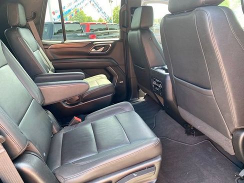Used 2022 Chevrolet Tahoe LT w/ Luxury Package AWD/4WD image 35