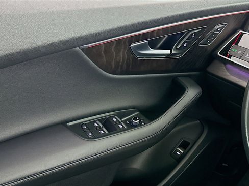 Used 2023 Audi Q7 3.0T Premium Plus image 15