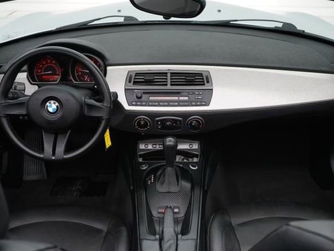 Used 2003 BMW Z4 2.5i image 23