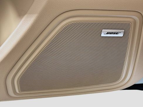 Certified 2026 Porsche Macan AWD/4WD image 21