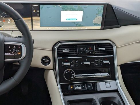 New 2026 Nissan Armada Platinum image 11