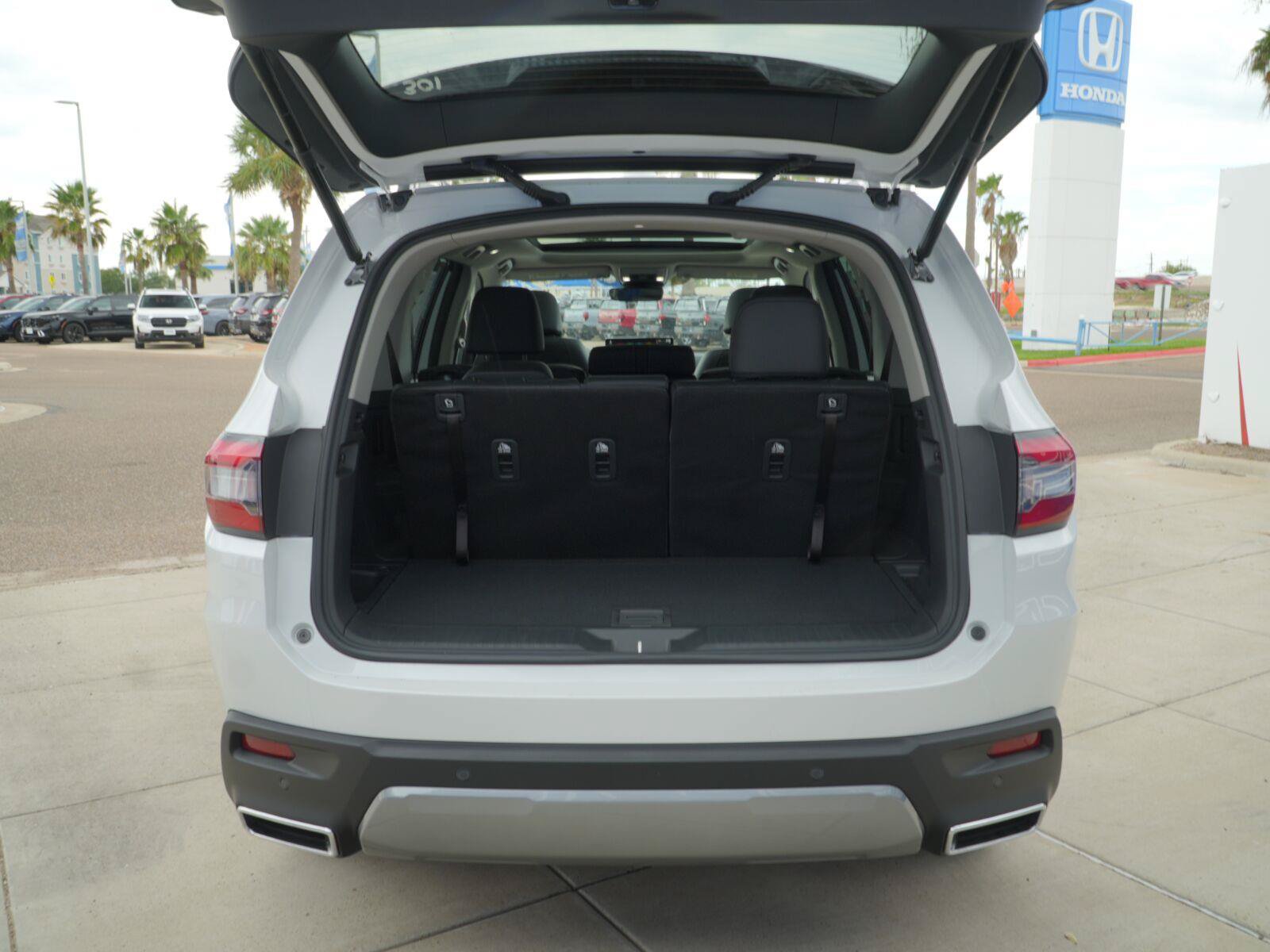 New 2026 Honda Pilot image 7