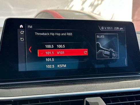 Used 2019 BMW 530i w/ Luxury Package RWD image 19