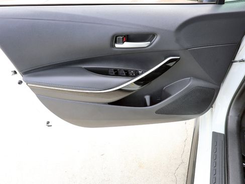 Used 2020 Toyota Corolla XSE image 33