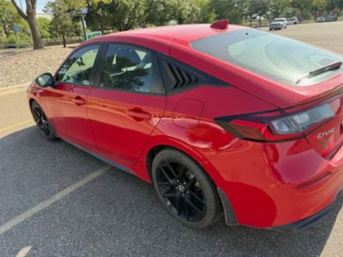 Used 2023 Honda Civic Sport image 2