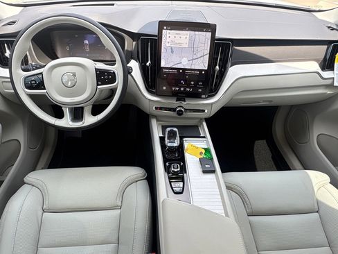 New 2026 Volvo XC60 B5 Ultra w/ Protection Package Premier image 11