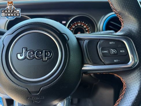 Used 2023 Jeep Gladiator Mojave w/ Dual Top Group AWD/4WD image 28