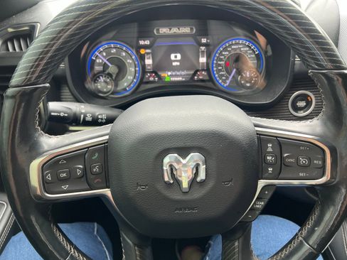 Used 2020 RAM 1500 Limited w/ Black Appearance Package AWD/4WD image 13