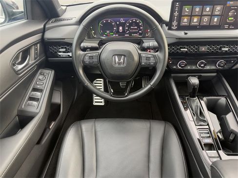 Used 2024 Honda Accord Sport image 25