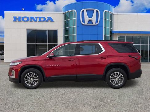 Used 2023 Chevrolet Traverse LT image 6