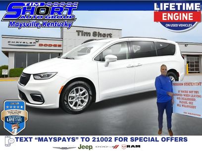 Used 2022 Chrysler Pacifica Touring-L
