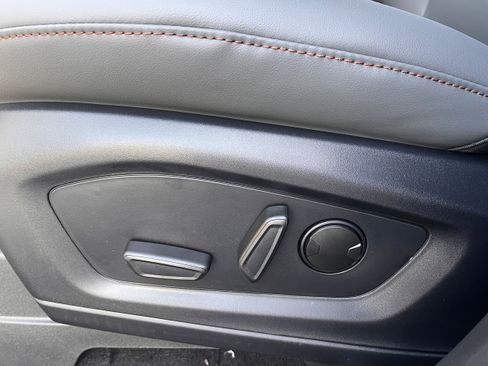 New 2026 Ford Explorer Active w/ Active Comfort Package image 31