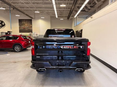 Used 2024 Chevrolet Silverado 1500 LT Trail Boss w/ Convenience Package II image 4