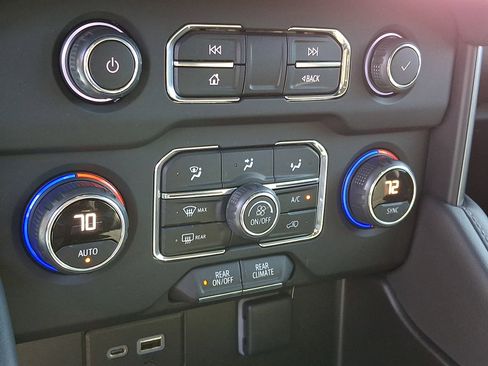 Certified 2022 Chevrolet Tahoe LS w/ Driver Alert Package image 18