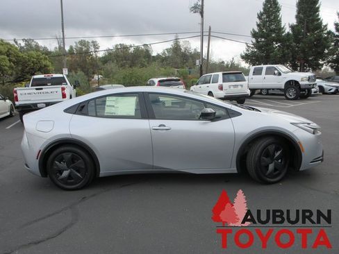 New 2026 Toyota Prius Plug-In Hybrid image 2