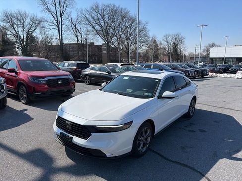 Used 2024 Honda Accord EX image 2
