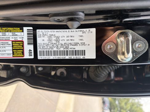 Used 2019 Toyota Tacoma TRD Off-Road AWD/4WD image 13