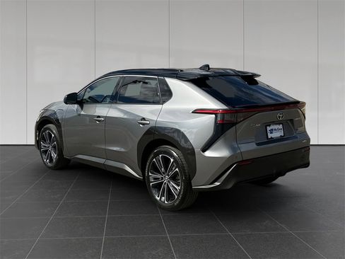 Used 2023 Toyota bZ4X Limited w/ Weather Package image 3