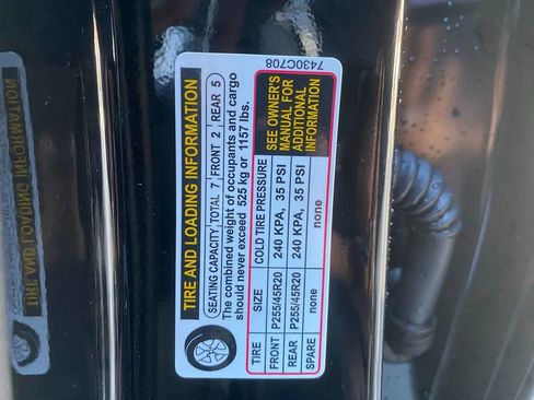 New 2025 Mitsubishi Outlander SE image 31