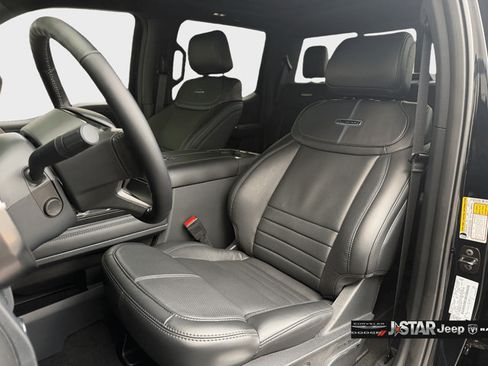 Used 2026 Ford F450 Platinum AWD/4WD image 12