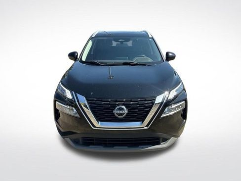 Used 2023 Nissan Rogue SV w/ SV Premium B Package FWD image 2