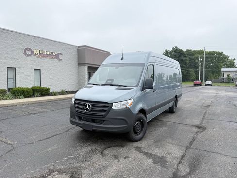 Used 2026 Mercedes-Benz Sprinter 2500 image 2