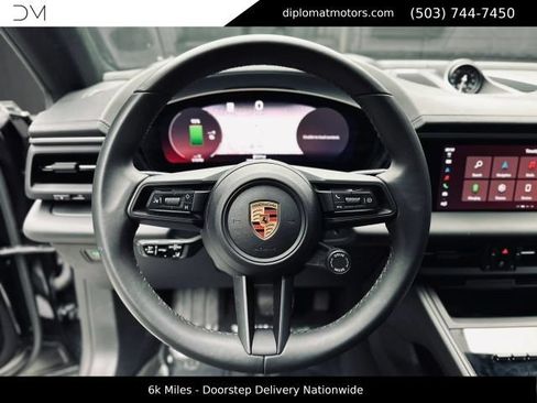 Used 2024 Porsche Macan 4 Electric w/ Premium Package AWD/4WD image 28