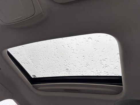 Used 2019 Ford Fusion SE image 24