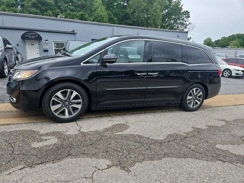 Used 2014 Honda Odyssey Touring image 1
