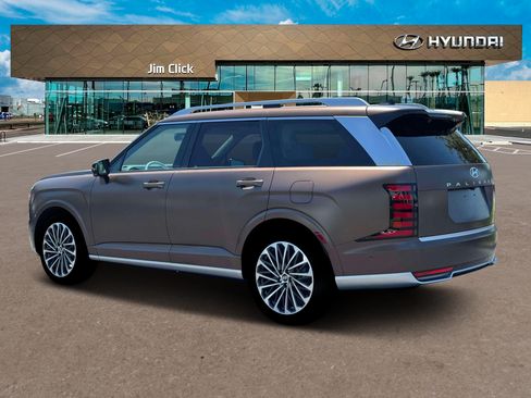New 2026 Hyundai Palisade Calligraphy FWD image 4