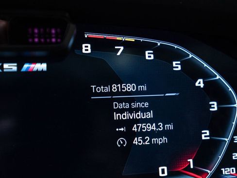 Used 2021 BMW X5 M image 24