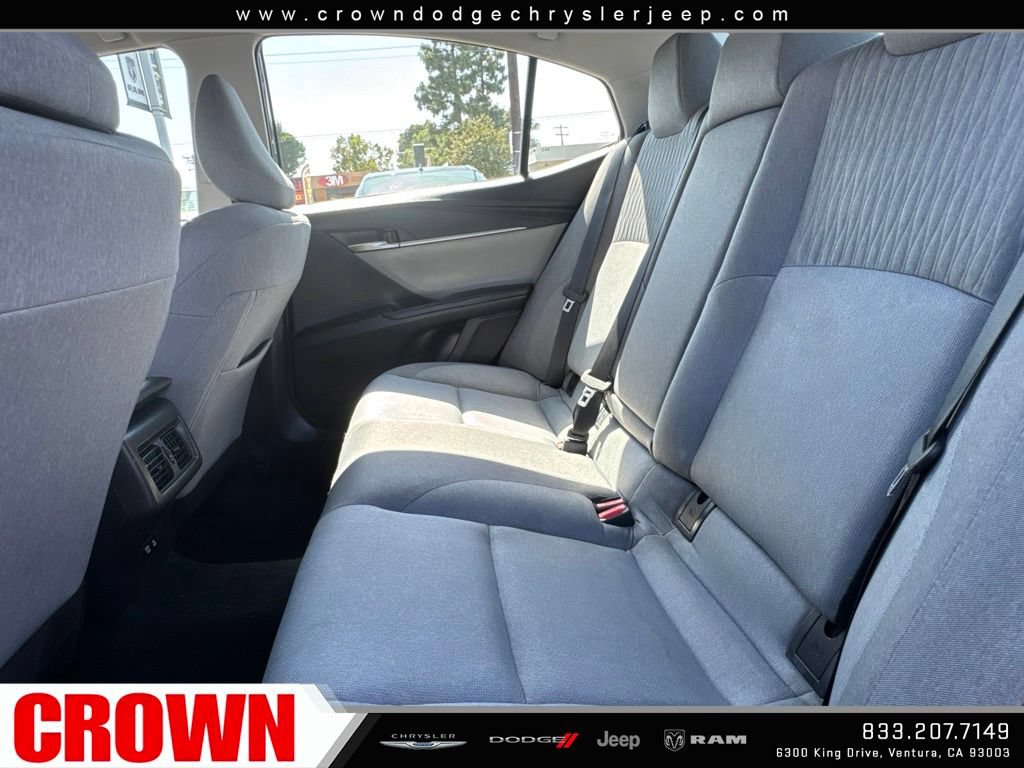 Used 2025 Toyota Camry LE FWD image 31