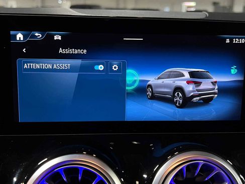 Certified 2025 Mercedes-Benz GLA 250 4MATIC image 32