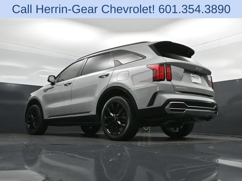 Used 2023 Kia Sorento SX AWD/4WD image 40