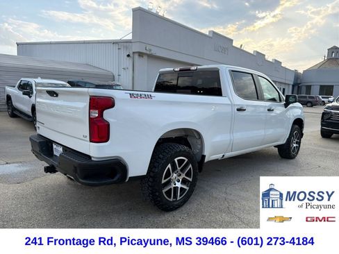 Used 2020 Chevrolet Silverado 1500 LT Trail Boss image 6
