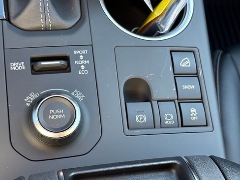 New 2025 Toyota Highlander XSE image 17