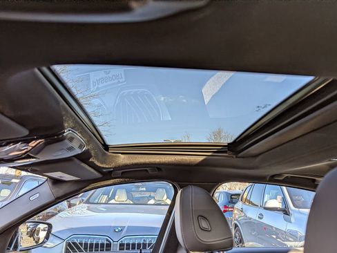 New 2026 BMW 330i xDrive Sedan image 8