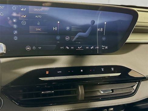 Certified 2025 Buick Enclave Sport Touring image 14