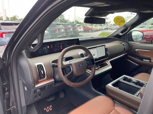 New 2026 Ford Expedition King Ranch AWD/4WD image 10