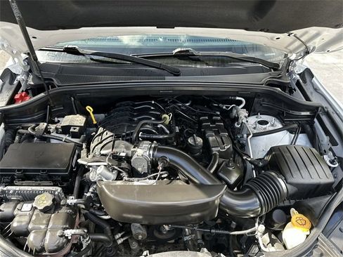 Used 2023 Dodge Durango GT image 18