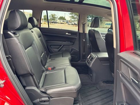 Used 2021 Volkswagen Atlas SE w/ Panoramic Sunroof Package AWD/4WD image 16