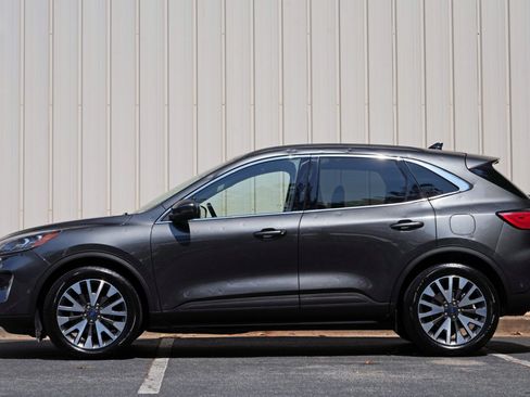 Used 2020 Ford Escape Titanium AWD/4WD image 8